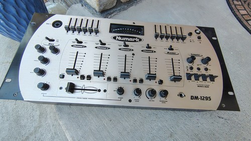 Numark dm1295 mixer rack 4 - dj,